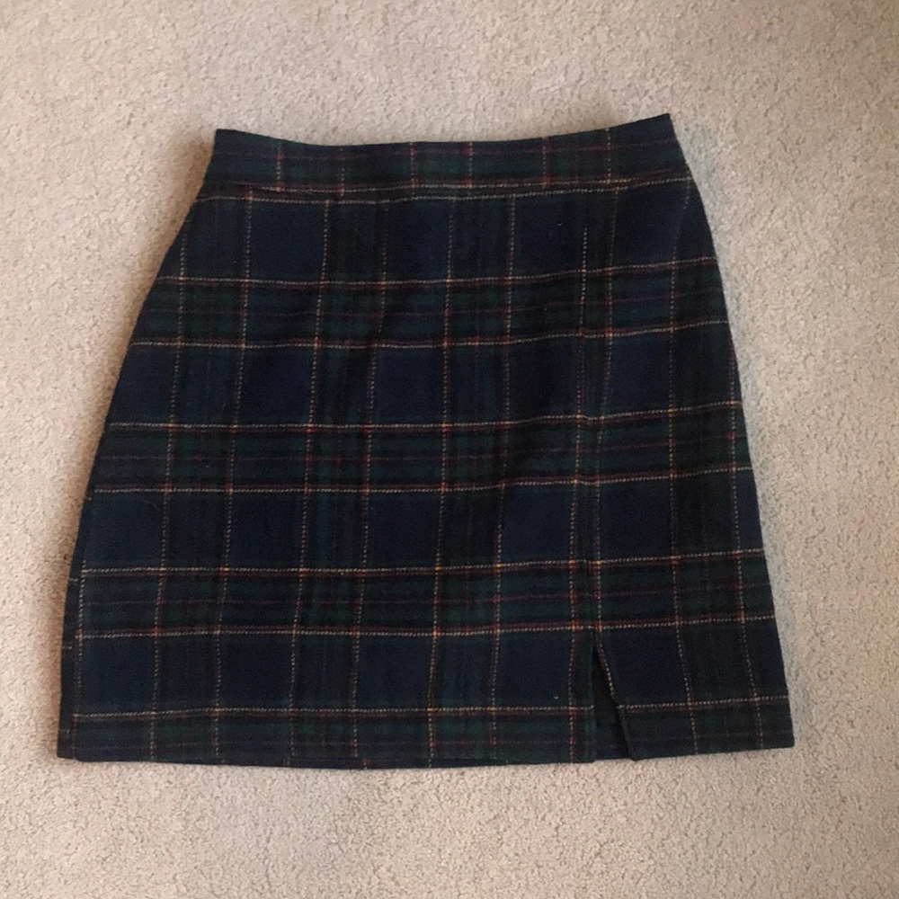 Plaid wool skirt. Ultra high rise.
